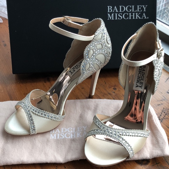 Badgley Mischka Roxy Ankle Strap Evening Shoe IVORY - Picture 11 of 17